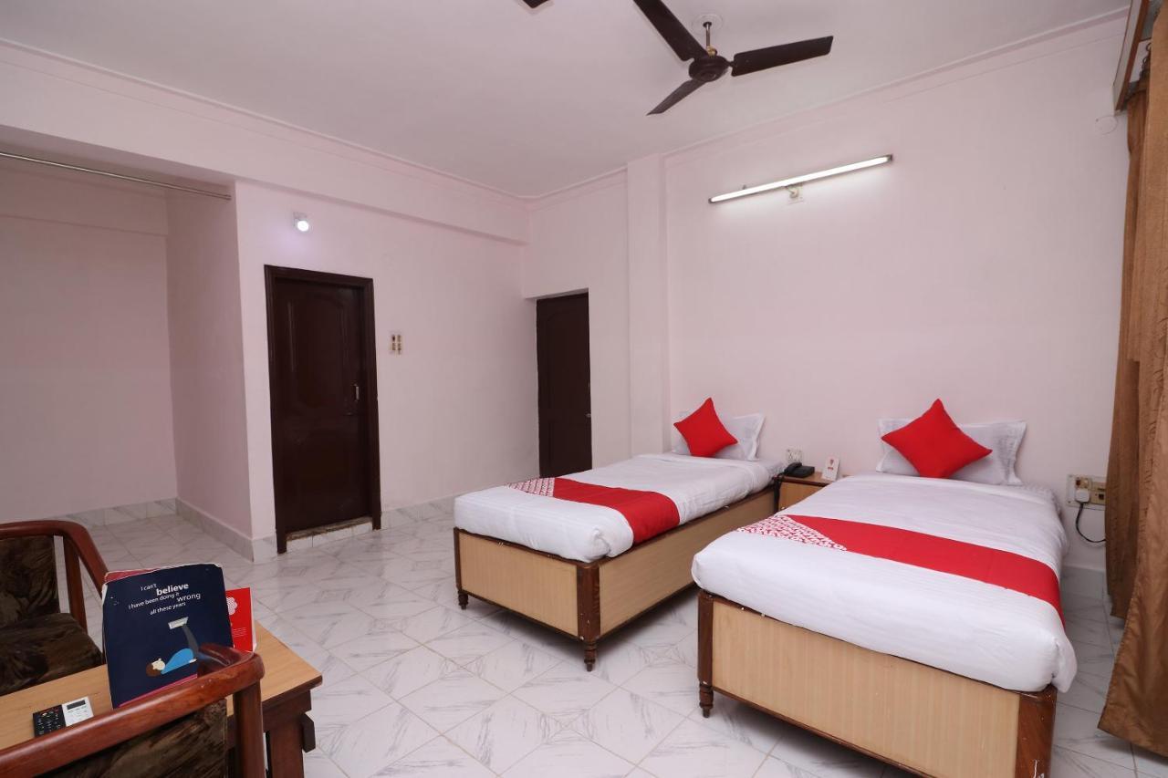 Oyo 16112 Hotel Uruvela International Bodh Gaya Exterior foto