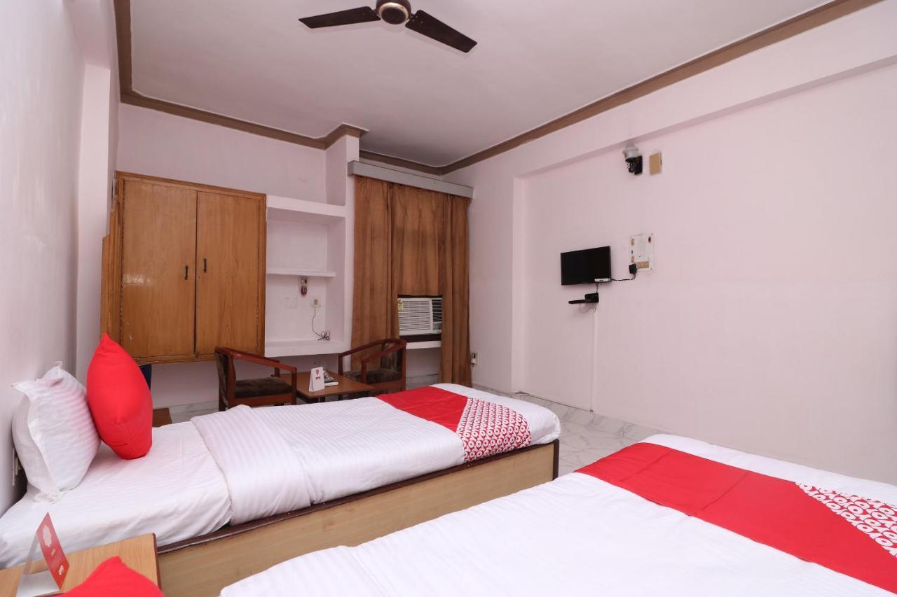 Oyo 16112 Hotel Uruvela International Bodh Gaya Exterior foto